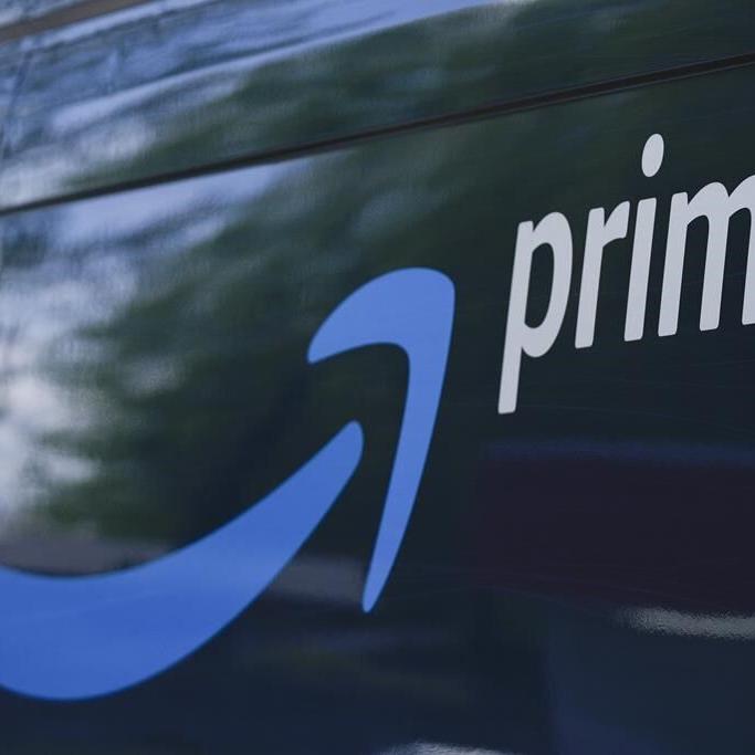 Amazon joins exclusive club, crossing $2 trillion in stock market value for the first time